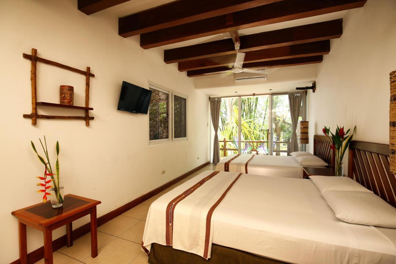 Hotel Maya Internacional Flores Eksteriør bilde