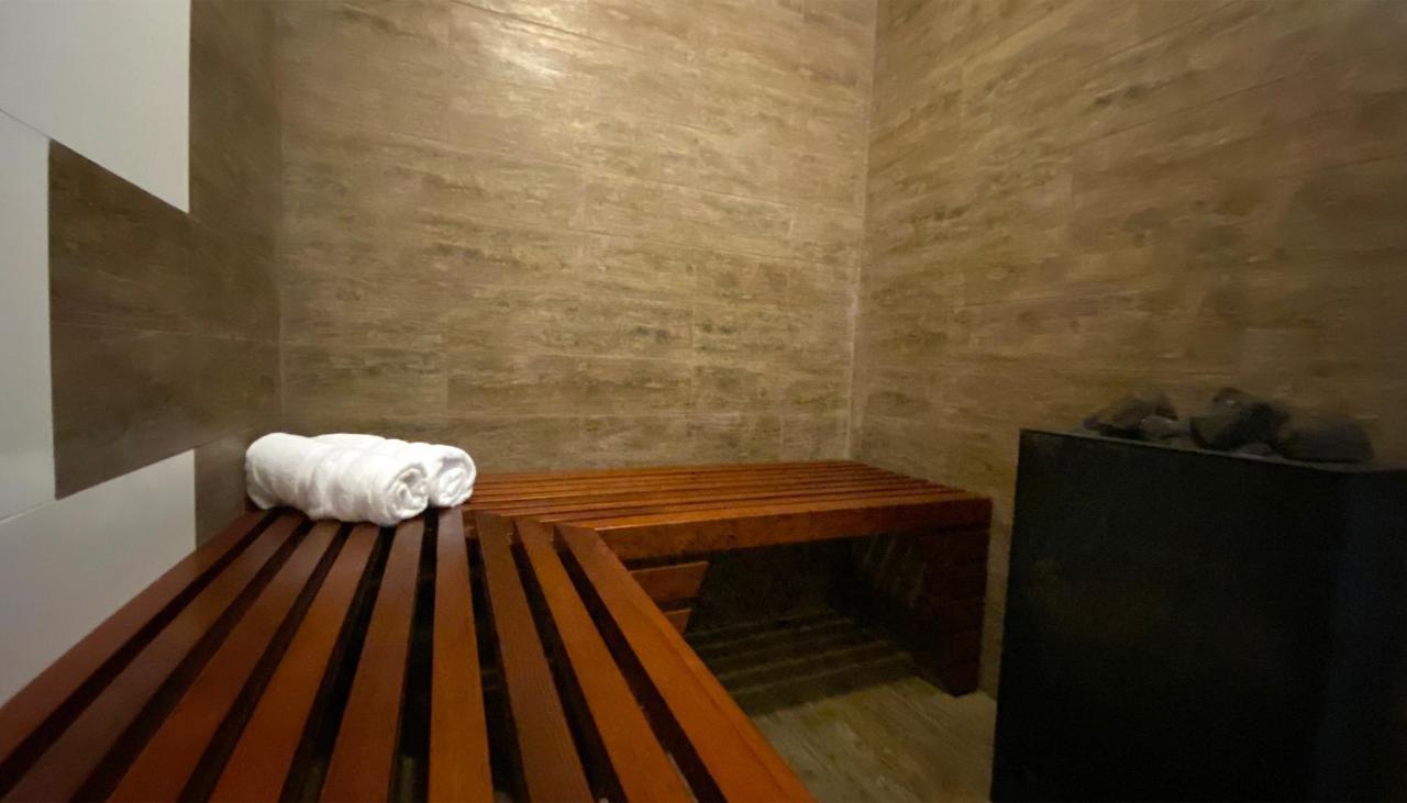 Hotel Maya Internacional Flores Eksteriør bilde