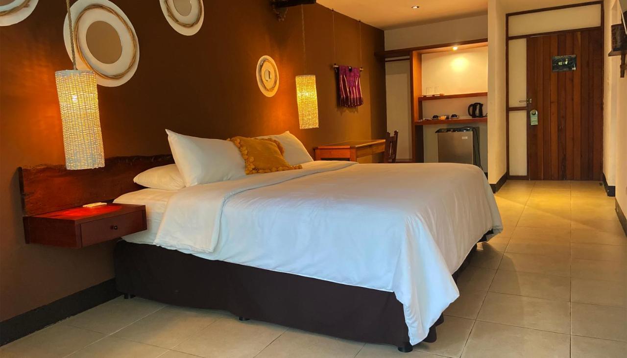 Hotel Maya Internacional Flores Eksteriør bilde