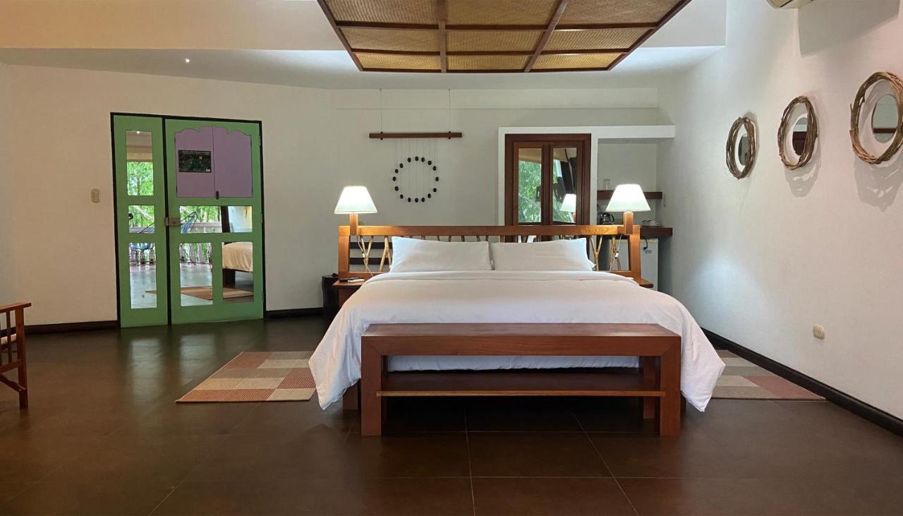 Hotel Maya Internacional Flores Eksteriør bilde