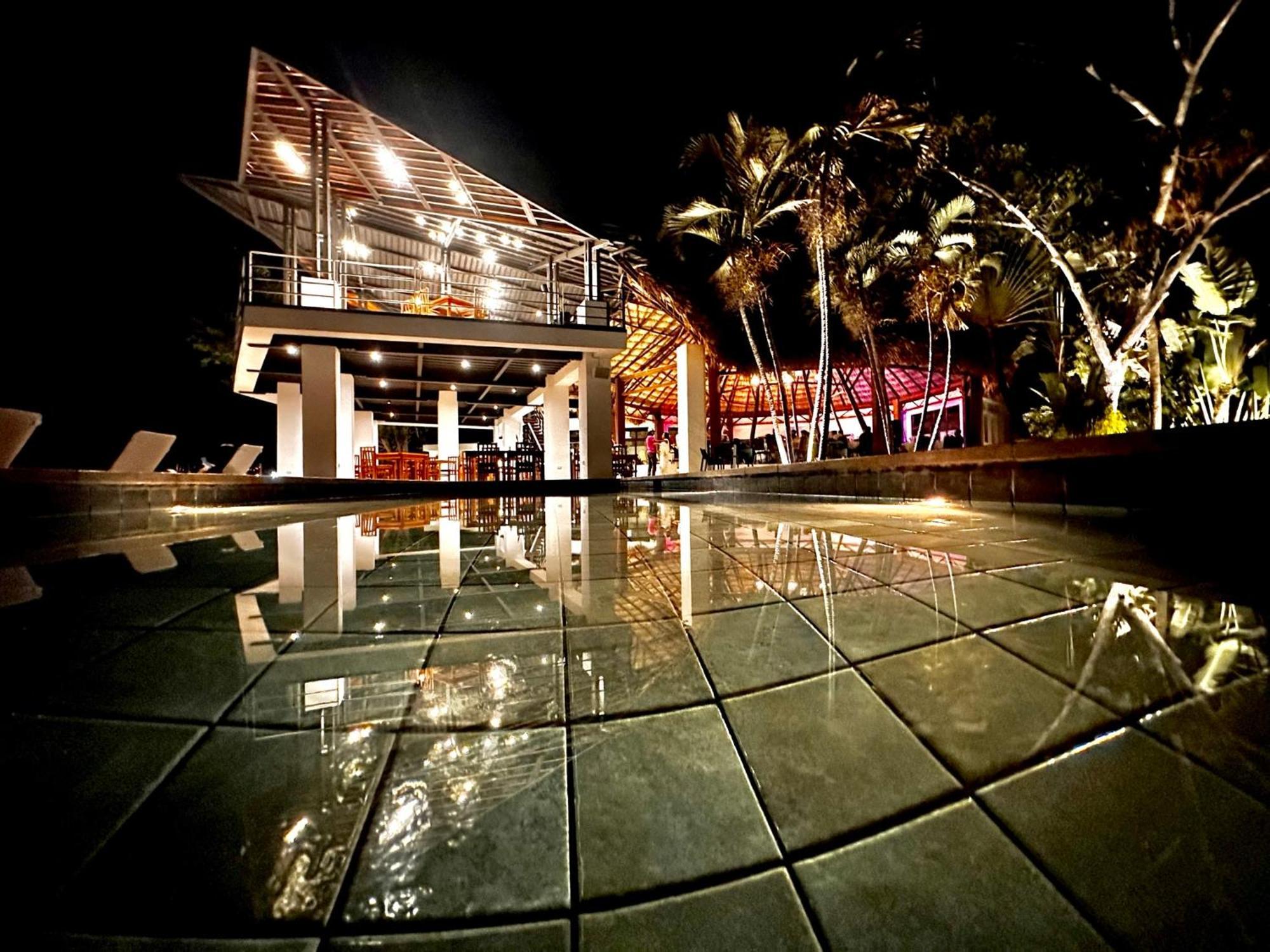 Hotel Maya Internacional Flores Eksteriør bilde