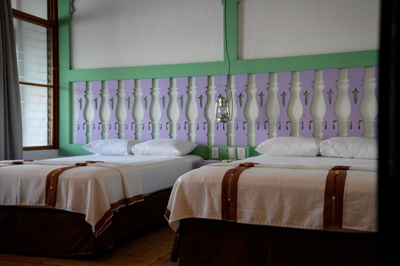 Hotel Maya Internacional Flores Eksteriør bilde